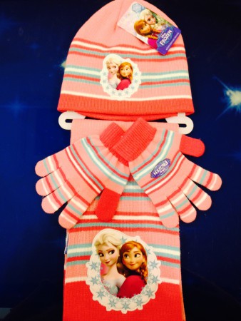 SET DE GORRO, GUANTES Y BUFANDA; BRAGAS PARA EL CUELLO